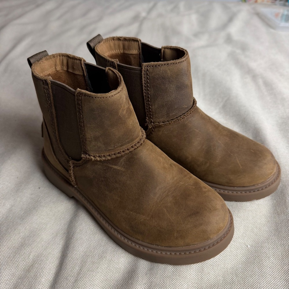 UGG Kids Perry Weather Chelsea Boots Walnut Brown Leather Waterproof Size 13 K